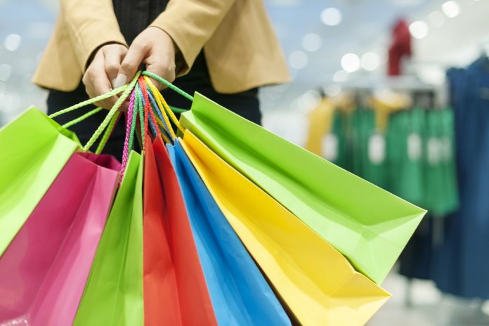 Loja ofereceu seguro gratuito, mas fatura chegou depois