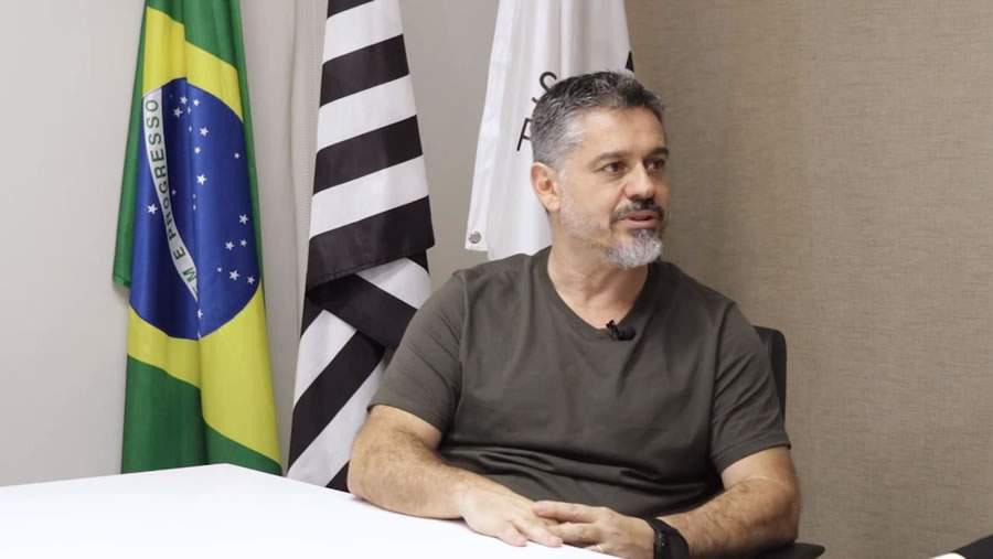 Corretor distribuirá produto financeiro de banco