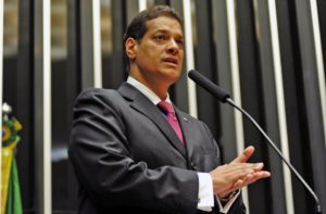 Presidente da Fenacor convoca Solange Vieira para debate aberto