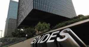 BNDES quer atuar com seguros em infraestruturas