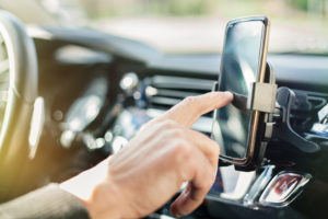 Projeto obriga às empresas de aplicativo a contratar seguro para motoristas