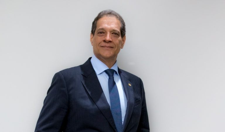 "Está na hora de invadirmos a praia dos outros", propõe Armando Vergilio