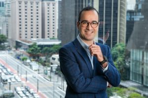 Renan Pinto é o CFO do Qsaúde