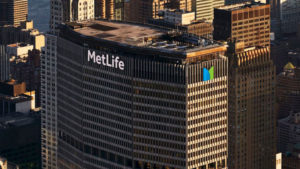 MetLife é 2° colocada entre melhores empresas de seguros no estudo Mulheres na Liderança