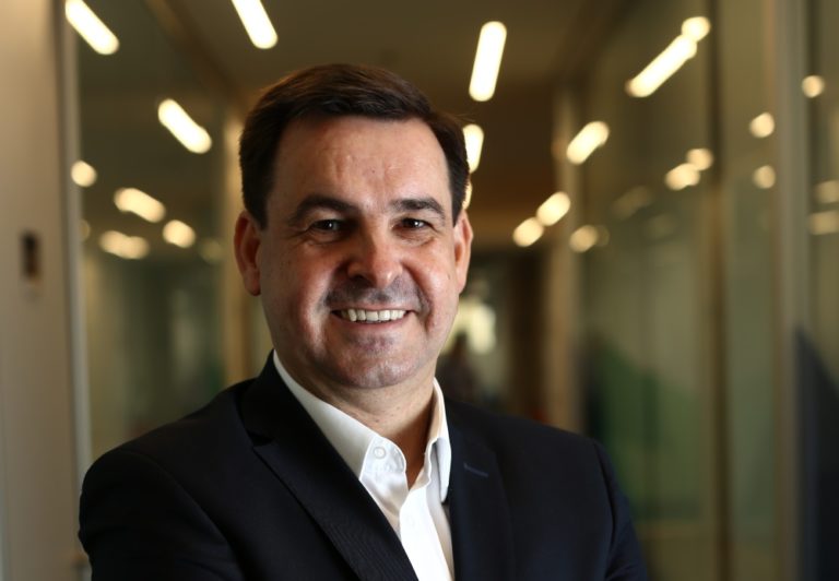 Alper negocia com importante instituição financeira para comercializar seguros