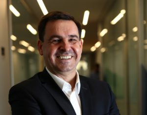 Alper vai às compras e anuncia sete aquisições em três anos