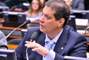 Presidente da Fenacor participa de live com lideranças