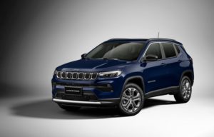 Companhias anunciam desconto de até 15% no seguro dos Jeep Compass e Renegade