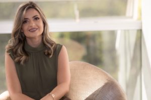 Fabíola Oliveira assume a Superintendência das áreas Administrativa, Financeira e Pessoal do Seguro PASI