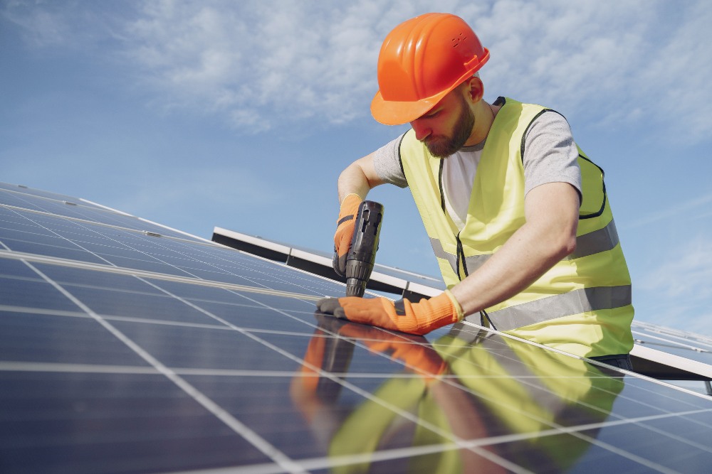Crise hídrica reforça a importância da energia solar e do seguro de equipamento fotovoltaico
