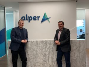 Alper passa a vender serviços da Plamev Pet