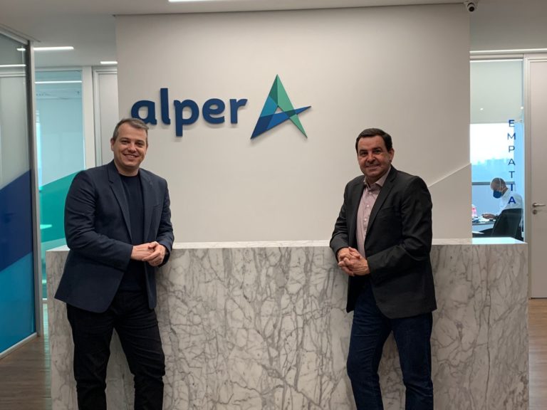 Alper passa a vender serviços da Plamev Pet