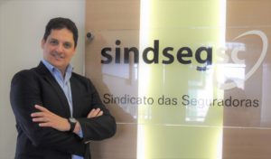 Luciano Vicente da Silveira é eleito presidente do SindsegSC para Gestão 2022/2025