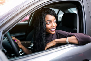 Corolla Sedan e Compass Limited estão entre os carros com o seguro mais caro do país, aponta estudo