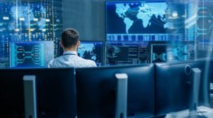 Zurich discute monitoramento de dados e gestão de riscos em seminário da CNSeg