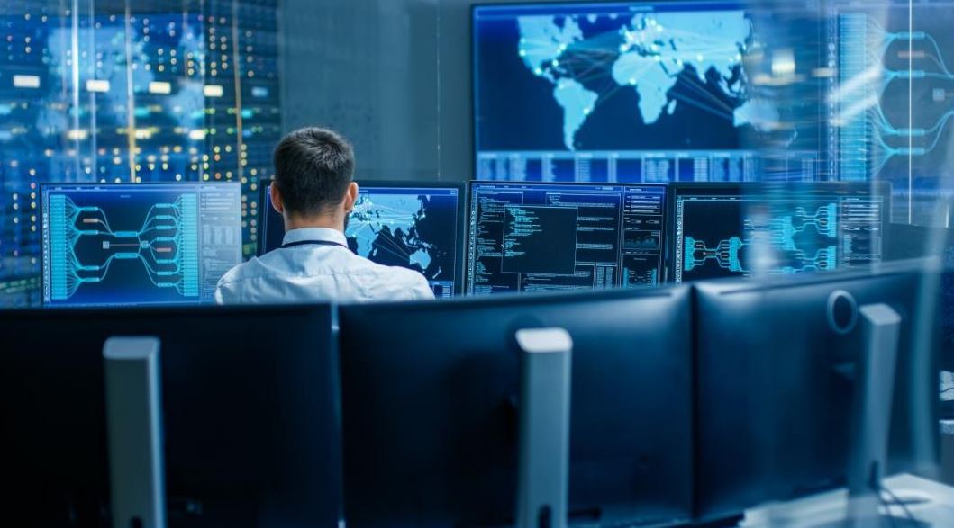 Zurich discute monitoramento de dados e gestão de riscos em seminário da CNSeg