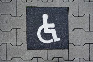 Projeto impede o preço diferenciado de seguro para pessoas com deficiência