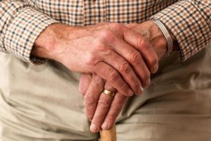Número de idosos em planos de saúde mais que duplica em 20 anos