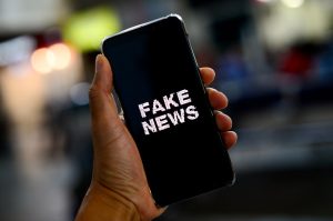 FENACOR estuda medidas contra fake news que confundem corretores