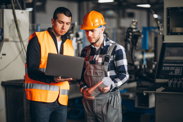 Conhecer Seguros abre nova turma do curso on-line ao vivo de RC para operações industriais