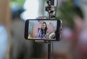 Corretora anuncia time de influenciadores para explicar seguros