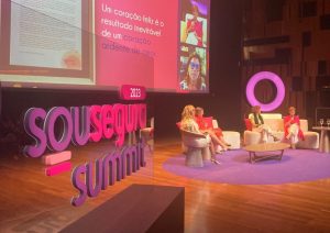 Regina Lacerda conta sua história profissional no Sou Segura Summit 2023