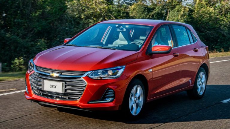 O valor do seguro dos carros mais vendidos no Brasil em março de 2023
