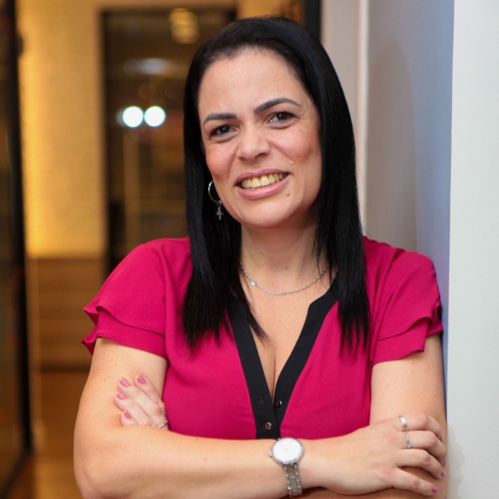Akad apresenta Mariana Vale como nova gerente de Seguro Garantia