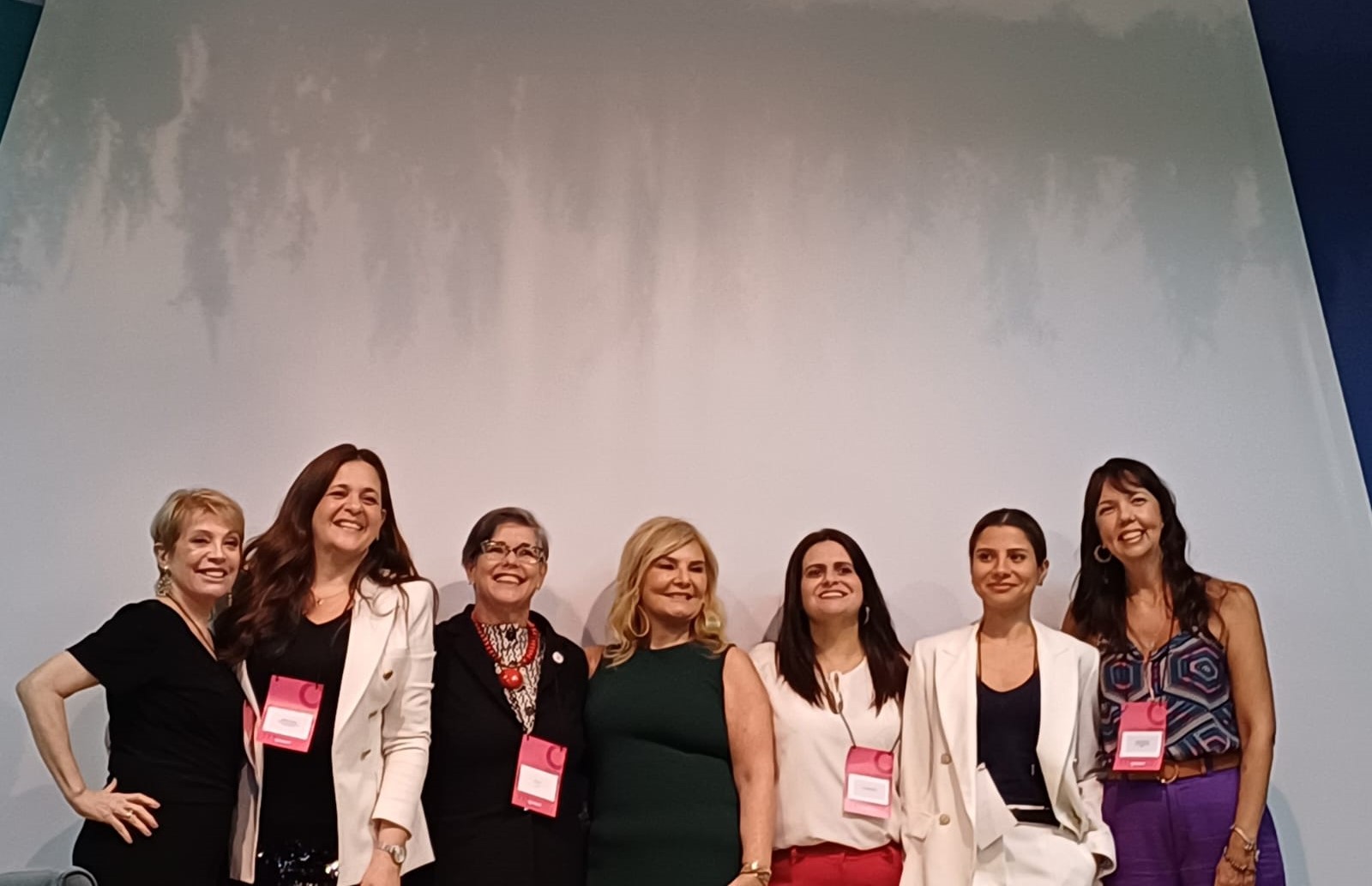 Emoção e alegria marcaram lançamento do Livro "Fala Mulher" no Rio de Janeiro