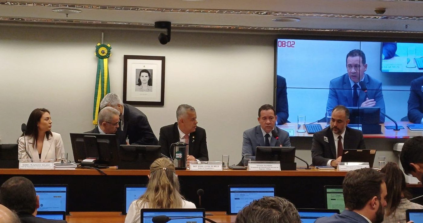 Setor segurador apresenta propostas para desastres naturais em audiência pública na Câmara dos Deputados