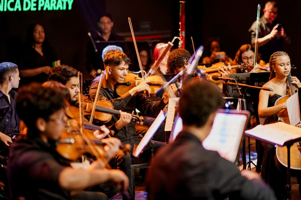 Com patrocínio da EZZE, Orquestra Sinfônica Municipal de Paraty abre o Bourbon Festival 2024