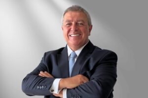 Aconseg-RJ recebe EZZE Seguros