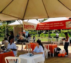 De direito constitucional a objeto de desejo e mercantilização, o mercado de saúde mudou