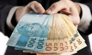 Setor de seguros arrecada R$ 751,3 bilhões; indenizações superam R$ 504 bilhões