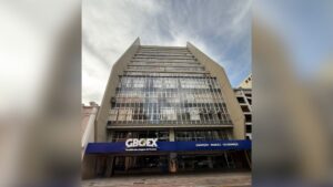 GBOEX padroniza marcas, revitaliza fachadas e espaços da sede