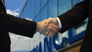 Seguros crescem 22,22% em fusões e aquisições no 1º tri de 2025, aponta KMPG