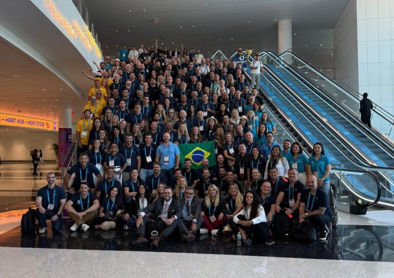 Profissionais brasileiros de seguro de vida ganham destaque global em evento da MDRT com participação recorde