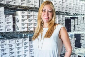 Pitzi lança plataforma digital para capacitar 10 mil vendedores de varejistas e fabricantes de celulares