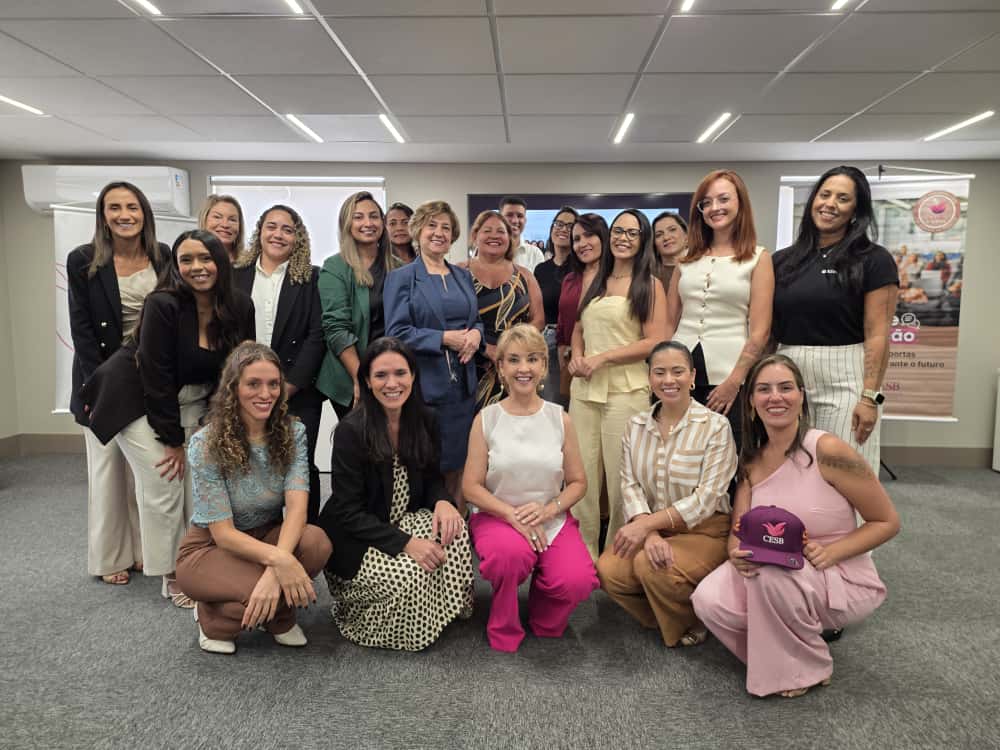 Café CESB e ENS destaca capacitação e protagonismo feminino no mercado de seguros