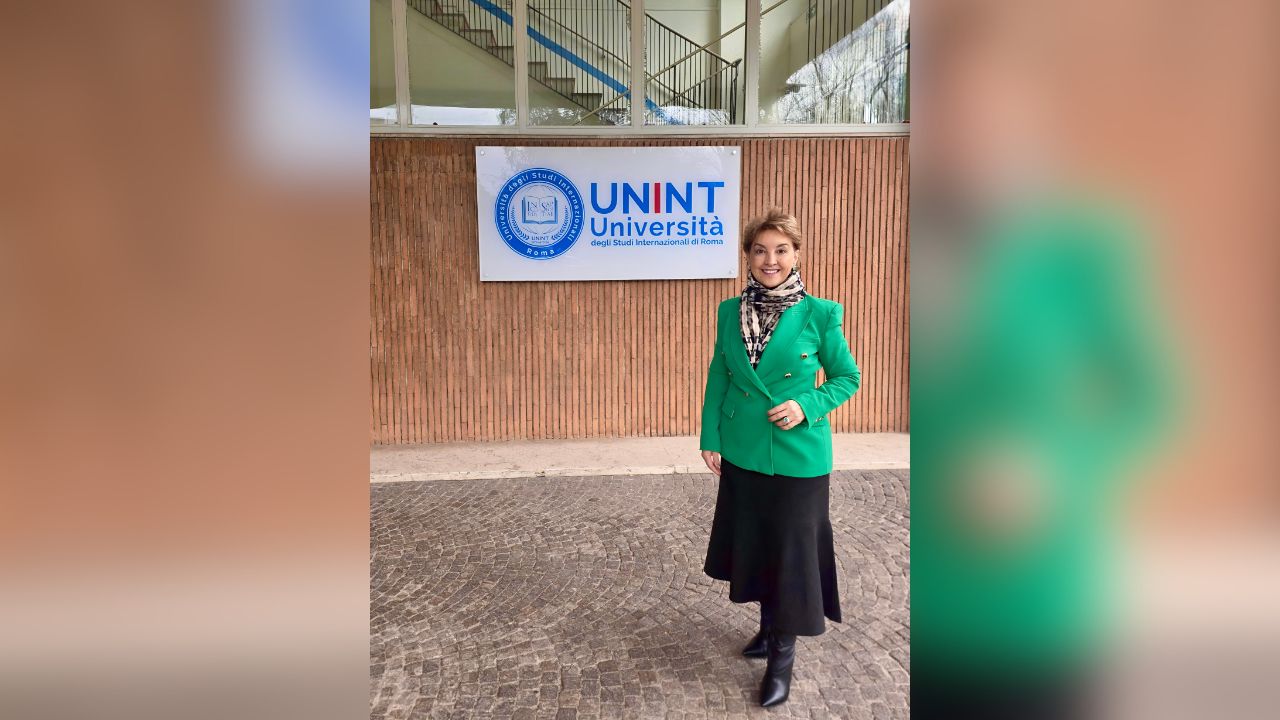 Presidente do CESB, Regina Lacerda participa de imersão internacional na Itália com a ENS