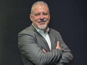 Mercado de seguros cresce e redefine o papel das corretoras no Brasil