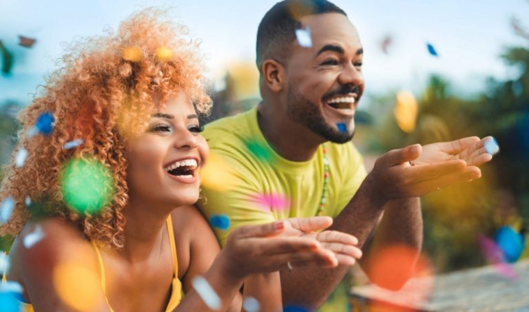 Serasa oferece seguro gratuito a 100 mil foliões no carnaval de São Paulo