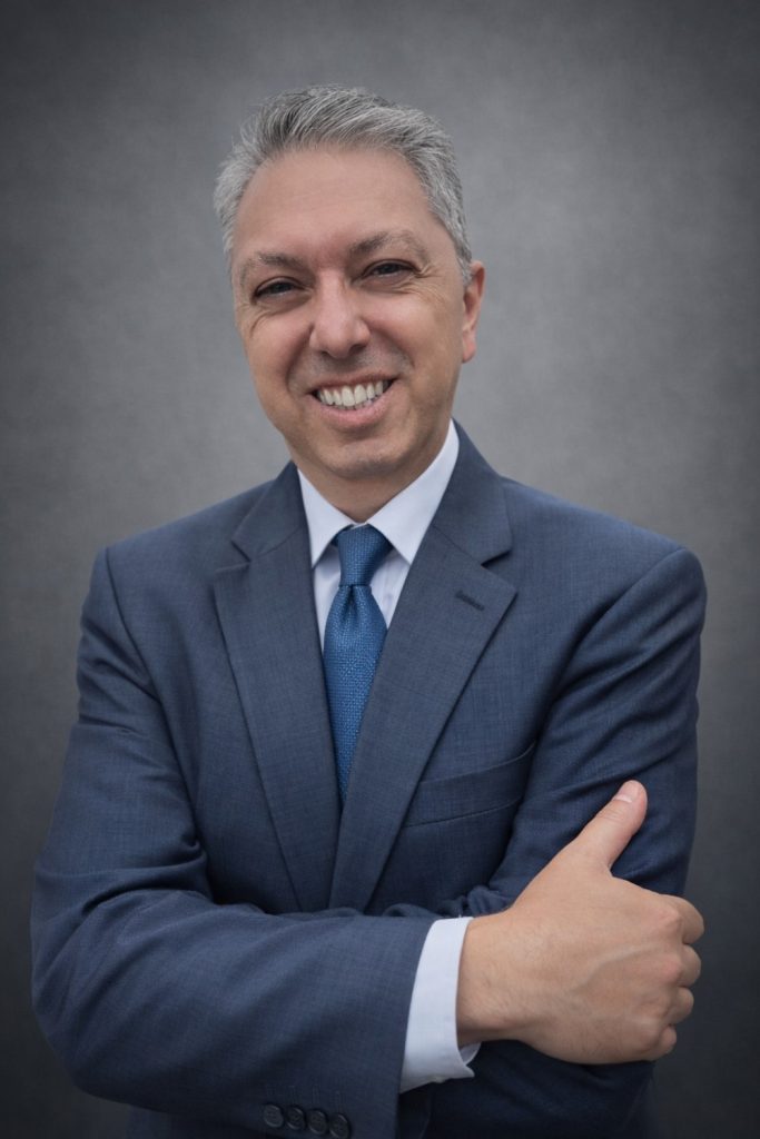 Vanderlei Moghetti, Diretor Administrativo da L.Perna