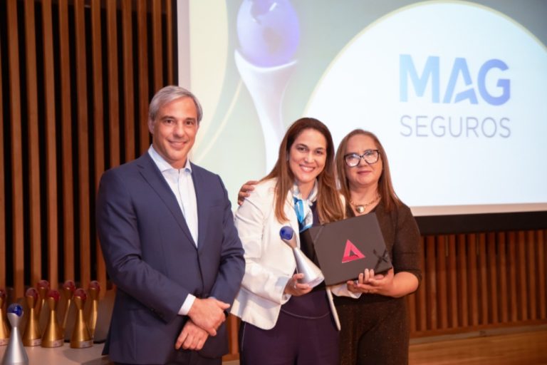 Grupo MAG vence o Prêmio Ouvidoria Brasil da Abrarec 