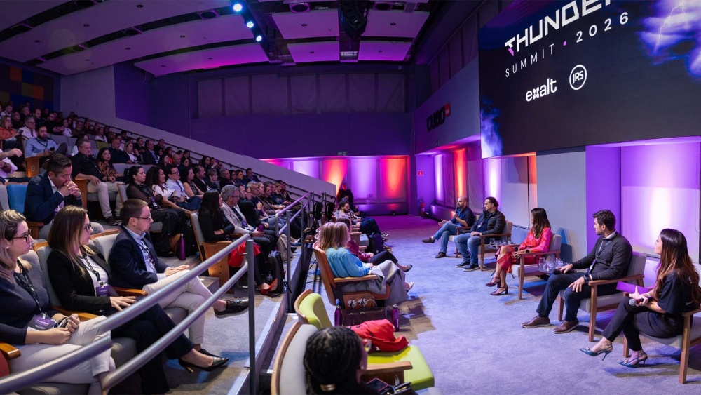 Experiência, IA e conexão humana dominaram debates no Thunder Summit