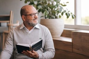 Grupo A12+ fortalece corretoras parceiras com universidade corporativa e programa de aceleração em 2026