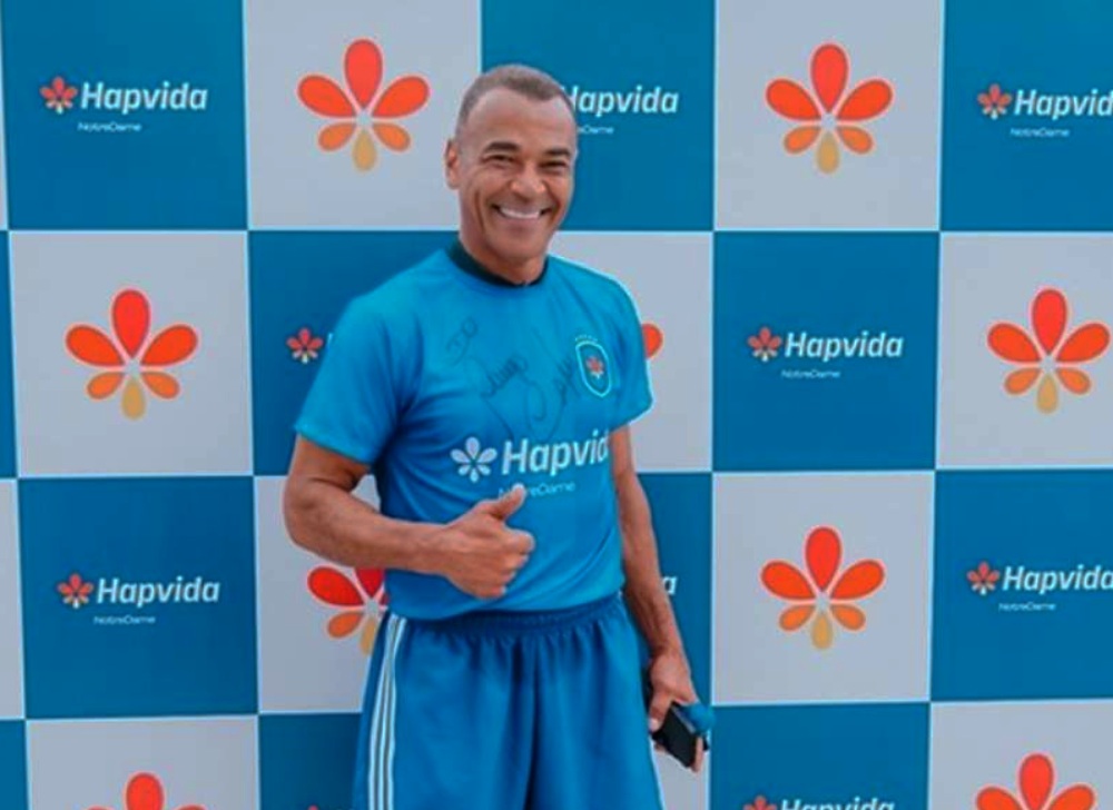 Hapvida leva corretores à mansão do pentacampeão Cafu