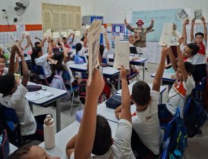 Projeto usa literatura de cordel para aproximar crianças do universo dos seguros