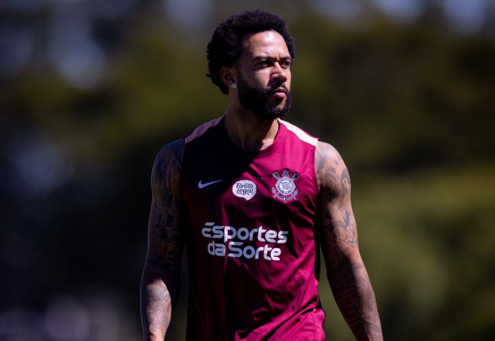 Seguradora apresenta proposta para ajudar Corinthians a manter Memphis Depay