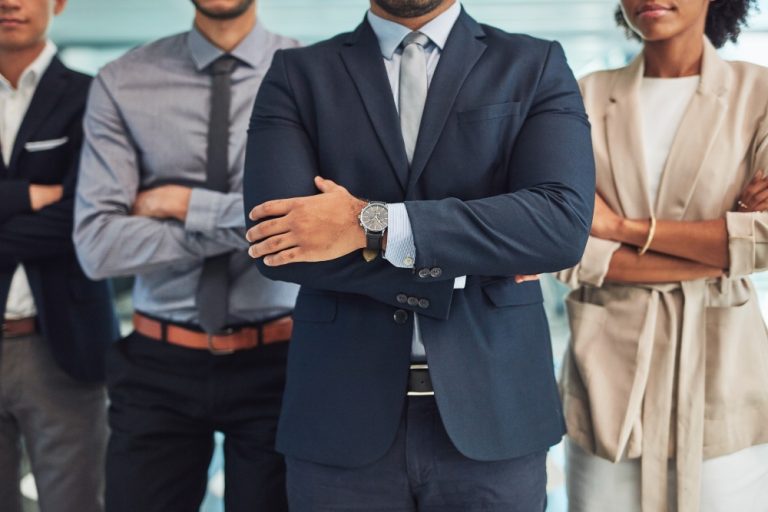 Número de corretoras encolhe, mas mercado form cada vez mais corretores